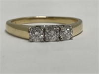 14kt Gold 3 Diamond Ring Size 8