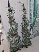 PR OF IVY TRELLIS DECORATIONS 68"