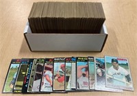 BOX OF 1970S BASEBALL CARDS