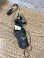 Long Ranger gun and holster w/ levi leather belt