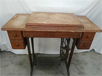 Antique Singer sewing machine cabinet no sewing