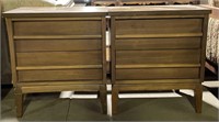 (G) 2 Mid Century End Tables 22 1/2? x 15 1/2? x