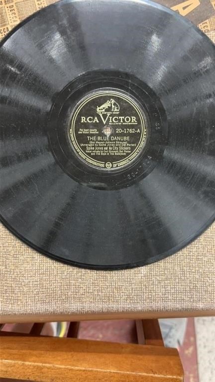 Antique record lot  for Victrola record