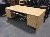 Wood Knee Hole Desk -6' x 3'