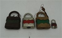 Lot Of 4 Padlocks Locks Red & Green