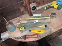 Oil Can  ~ Hammer & Misc Tools (6)