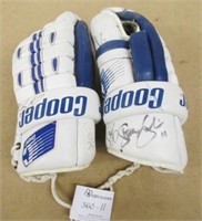 Toronto Maple Leafs Autographed Gloves