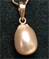 $300 14K  Fresh Water Pearl  Pendant