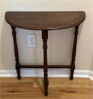 Small 1/2 table - 22 x 10 x 24
