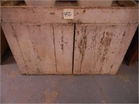 Early Painted Dry Sink (46x20x32)