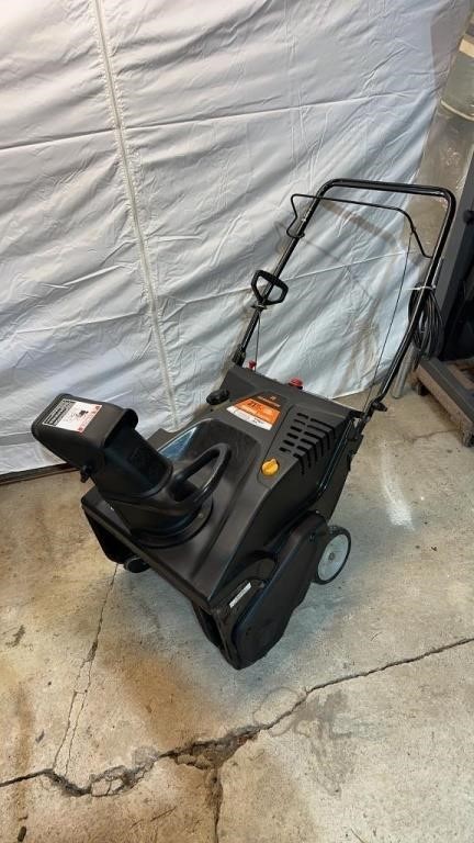 Remington Snowblower-Works