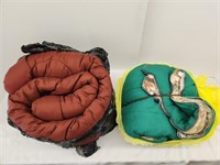 2 Sleeping Bags