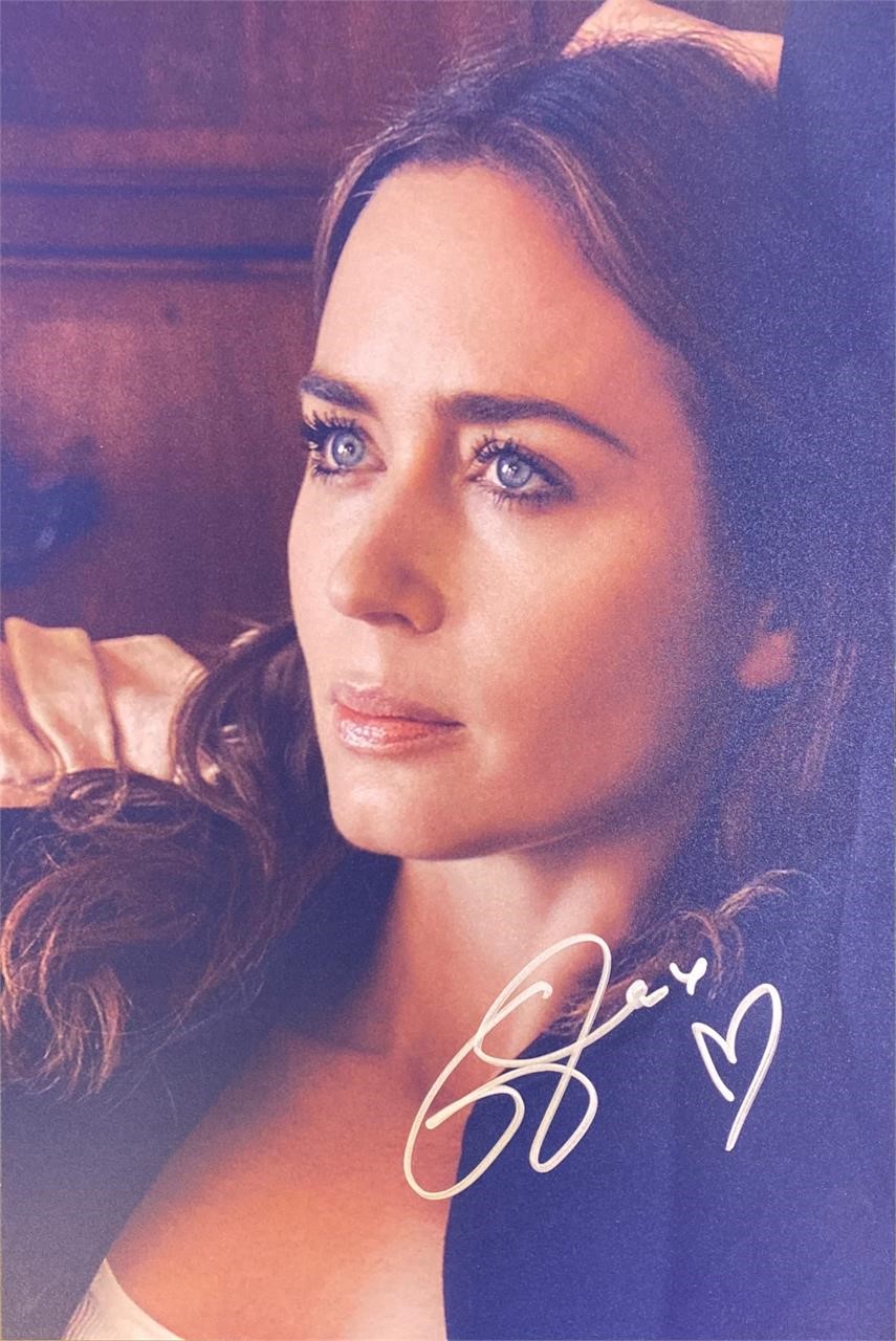 Autograph  
Emily Blunt Photo