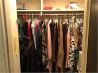 Closet of ladies clothing 3X for the most part