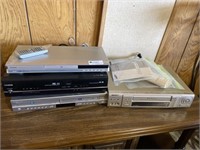 DVD & VHS Players