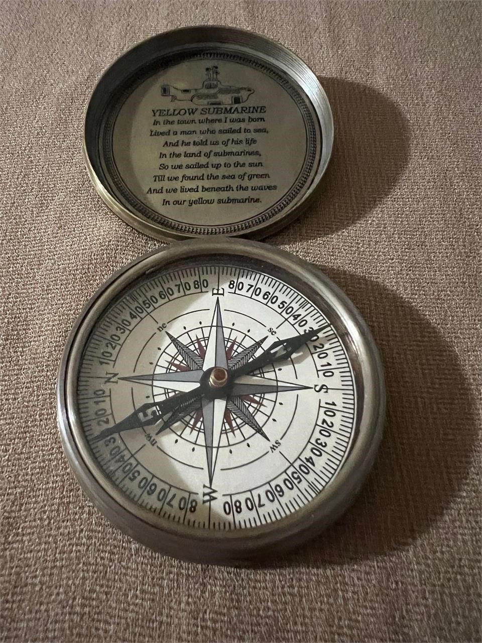 MID-CENTURY ROYAL ANTIQUE SUBMARINE COMPASS