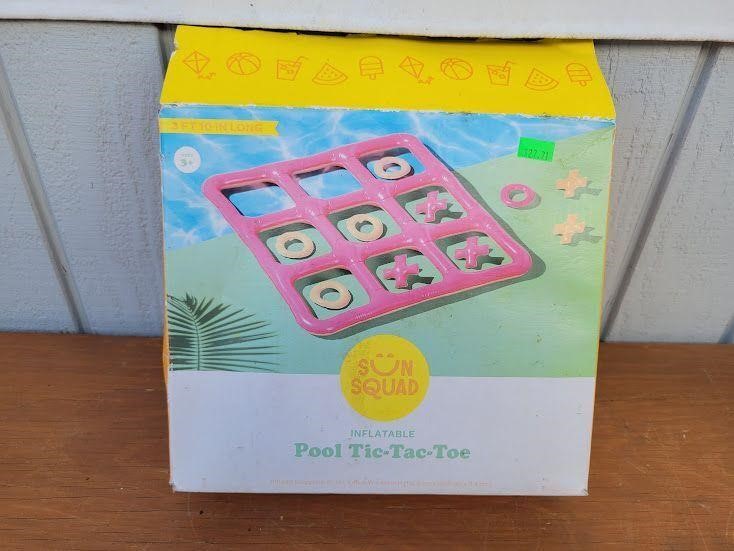 NEW Pool Tic-Tac-Toe Inflatable