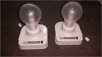 PAIR OF BATTERY OPERATED, WALL MOUNTED LAMPS