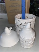 New in box Avon ceramic bird lanterns