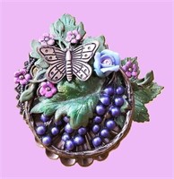 BEAUTIFUL VTG ENAMEL PORCELAIN BUTTERFLY BROOCH