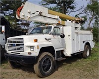 (V) 1985 Ford F-8000 Bucket Truck