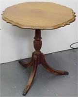 Vintage Duncan Phyfe Side Table 27x26