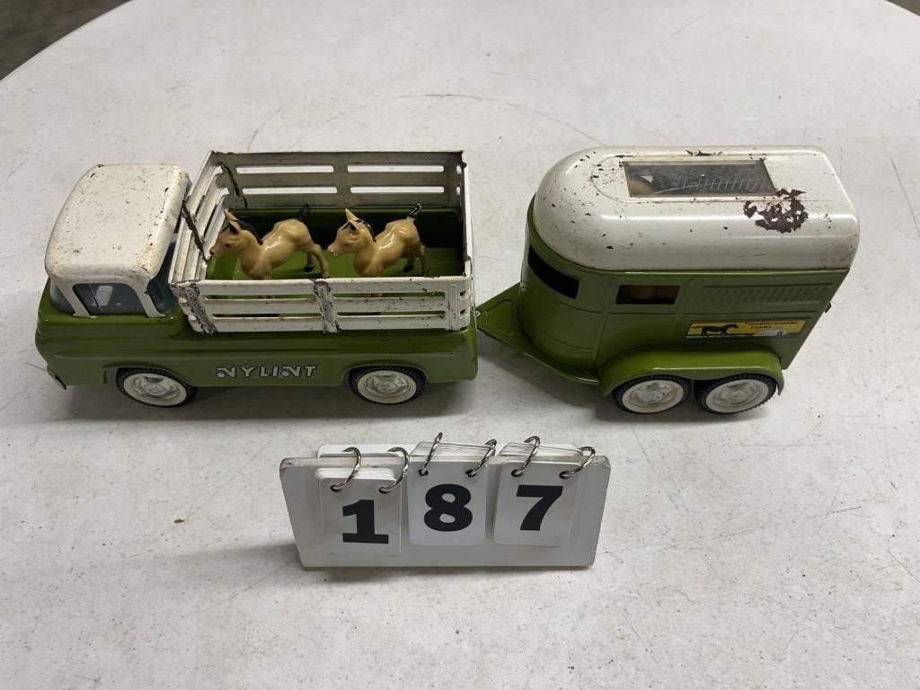 Nylint Thoroughbred Farm Truck & Trailer