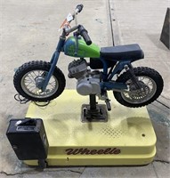 (C) D and R Star Vending Wheelie Coin Operated