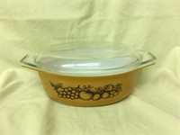 Pyrex OLD ORCHARD Oval Casserole Dish w Lid