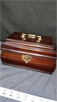 10”x6” jewelry box with jewelry