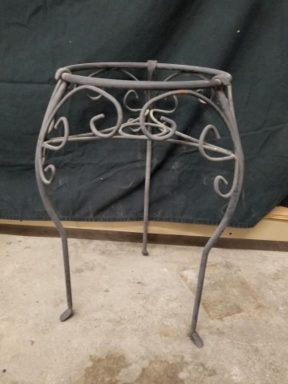 Black Wrought Iron Plant Stand, 21.5" x 13"