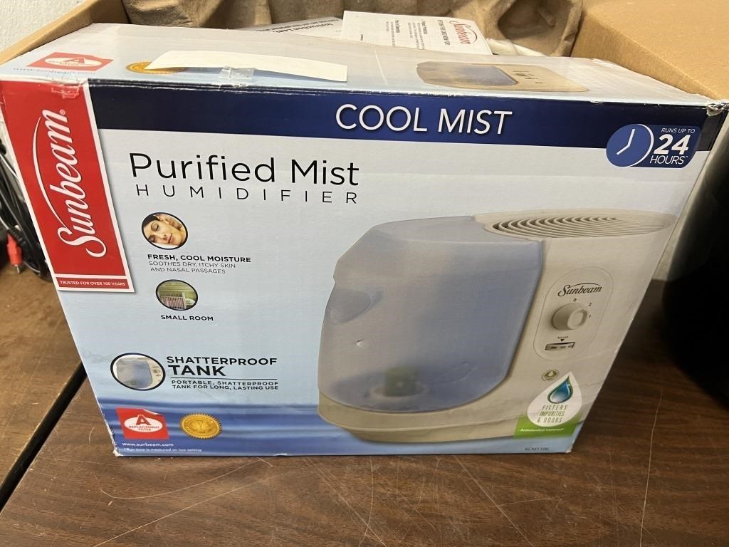 COOL MIST HUMIDIFIER- LOOKS TO BE NEW