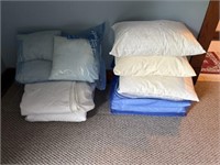 Grouping of Assorted Bedding