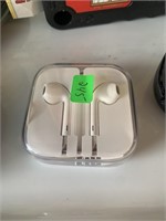 Apple Earphones (garage)