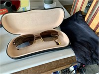 Glasses with Sunglass Attachment (garage)
