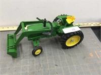JD 20 series WF tractor w/loader