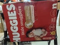 Huggies little smugglers newborn diapers 144