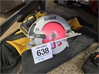 DeWalt 20v 7-1/4" circular saw w/ bag - no battery