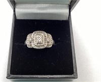 Silver ring w/stones- 4.86 grams