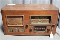 Wards Airline 20" Table Top Tube Radio