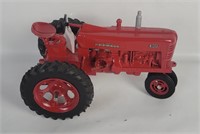 Farmall 400 Diecast Tractor