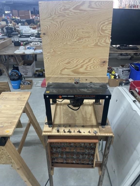 Router/jig saw table w/ bits and saw horse