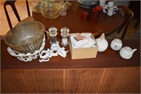 GROUPING OF MISC DINING ITEMS-DOG NAPKIN HOLDERS,