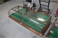 VINTAGE COUNTER TOP DISPLAY CASE