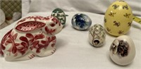 FIVE ceramic eggs, Gail Pittman bunny '97