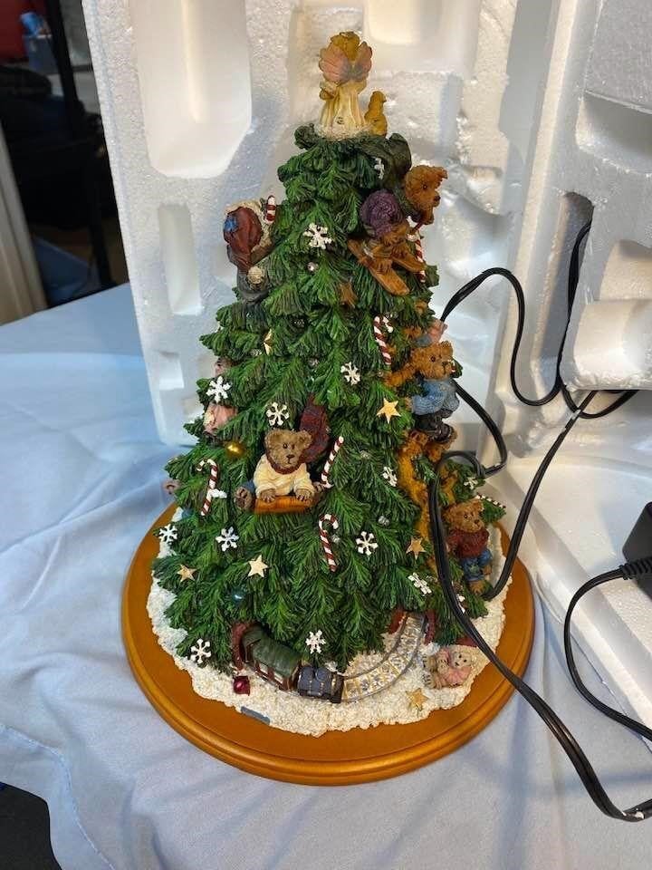 16" Boyd's Bears Ceramic Christmas Tree