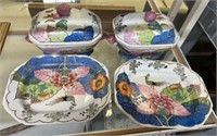 Pair of Chinese Export Porcelain Tureens and Trays