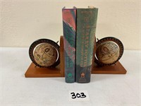 Set of Blobe Bookends & 2 Harry Potter Books 3 & 4