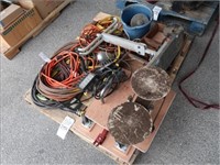 LOT, MISC CONTRACTORS TOOLS & SUPPLIES ON THIS
