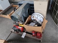 LOT, MISC CONTRACTORS TOOLS & SUPPLIES ON THIS